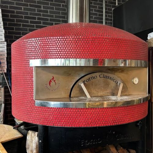 Large pizza oven in Sal's pizza bar